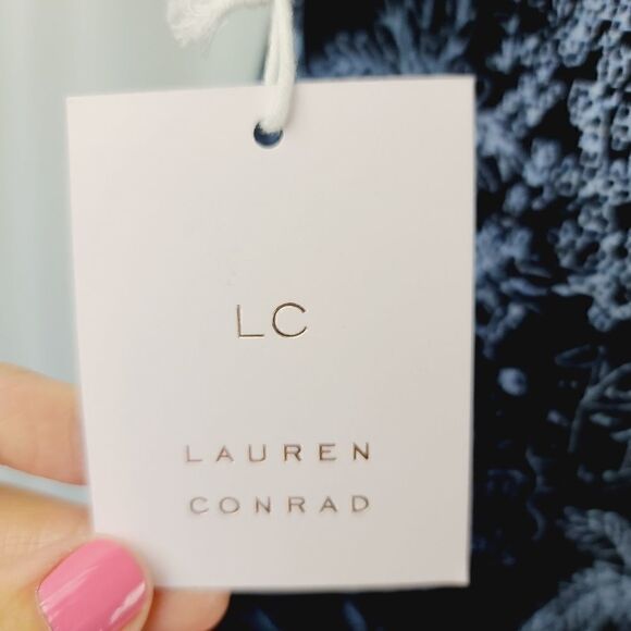 LC Lauren Conrad Cold Shoulder - Picture 6 of 11